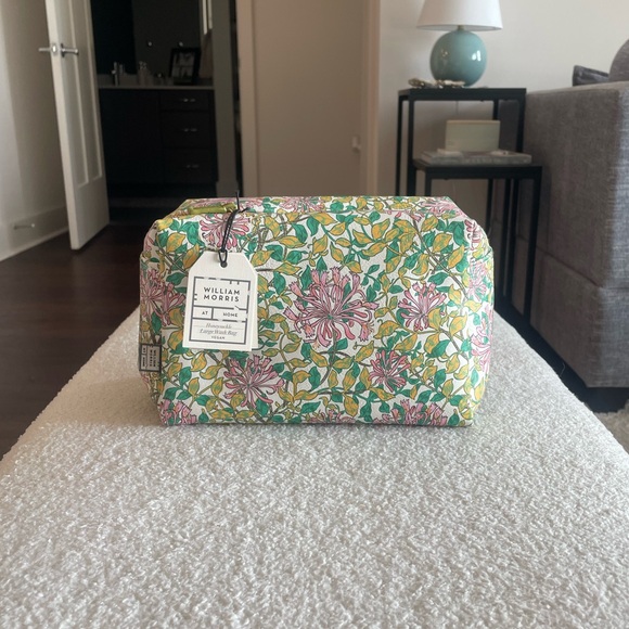 NWT William Morris At Home Honeysuckle Large Wash Bag - Picture 2 of 10